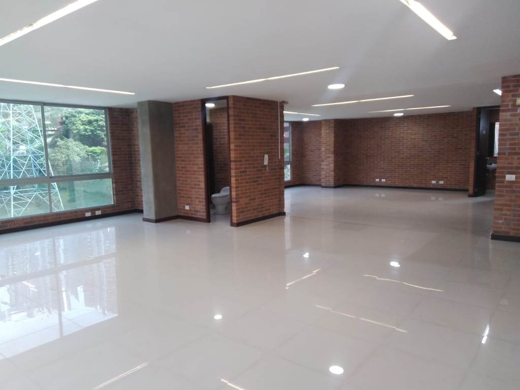 Oficinas en Arriendo