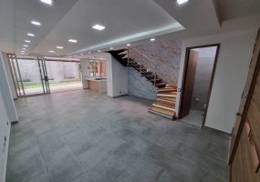 3 Habitaciones Habitaciones, ,5 BathroomsBathrooms,Casa,En Arriendo,2440