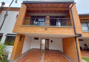 4 Bedrooms Bedrooms, 0 ,3 BathroomsBathrooms,Casa,En Arriendo,0,2582