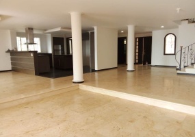 5 Habitaciones Habitaciones, ,6 BathroomsBathrooms,Casa,En Arriendo,2674