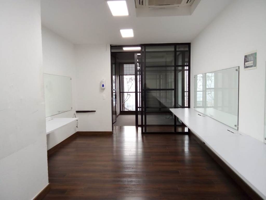 Oficina en Arriendo