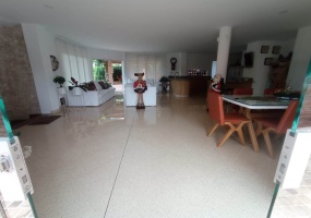 4 Habitaciones Habitaciones, ,4 BathroomsBathrooms,Casa,En Venta,2920