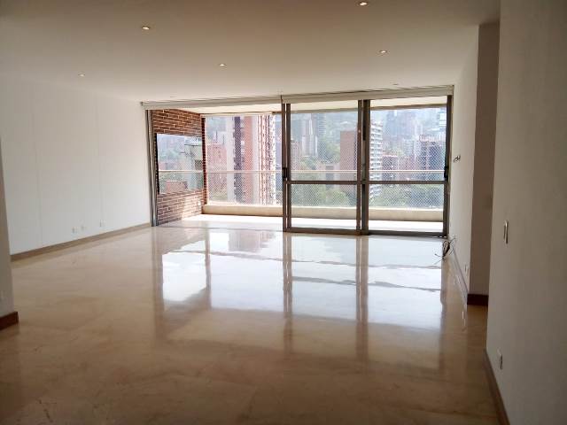 Apartamento en arriendo 