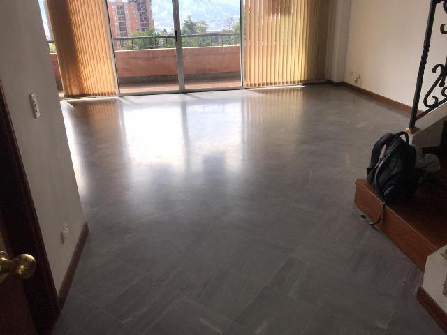 Casa en Venta Envigado Loma de las Brujas