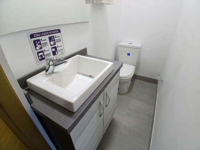 Oficina en Arriendo