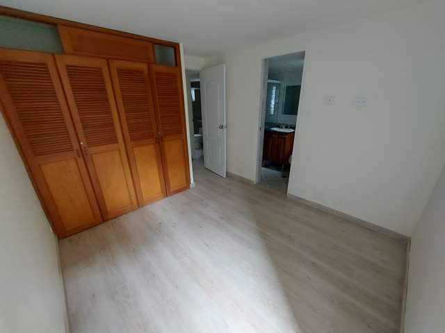 2 Habitaciones Habitaciones, ,2 BathroomsBathrooms,Apartamento,En Arriendo,3762
