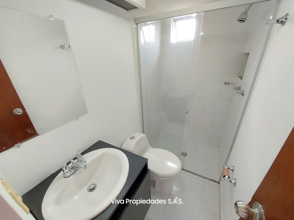 2 Habitaciones Habitaciones, ,1 BañoBathrooms,Apartamento,En Arriendo,3803