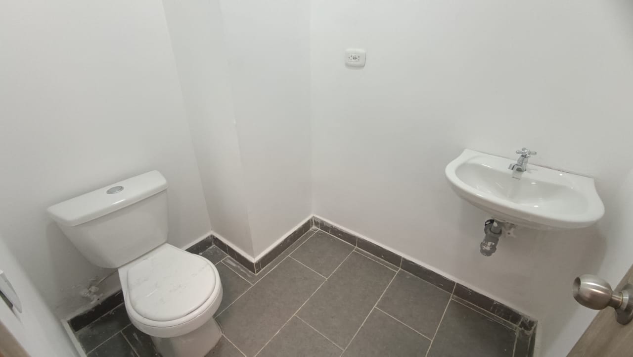 0 , 2 Habitaciones Habitaciones,2 BathroomsBathrooms,Bodega,En Arriendo,0,3806