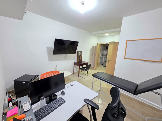 3 Bedrooms Bedrooms, 3 Rooms Rooms,1 BathroomBathrooms,Oficina,En Venta,0,3833