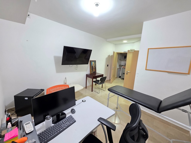 3 Bedrooms Bedrooms, 3 Rooms Rooms,1 BathroomBathrooms,Oficina,En Venta,0,3833