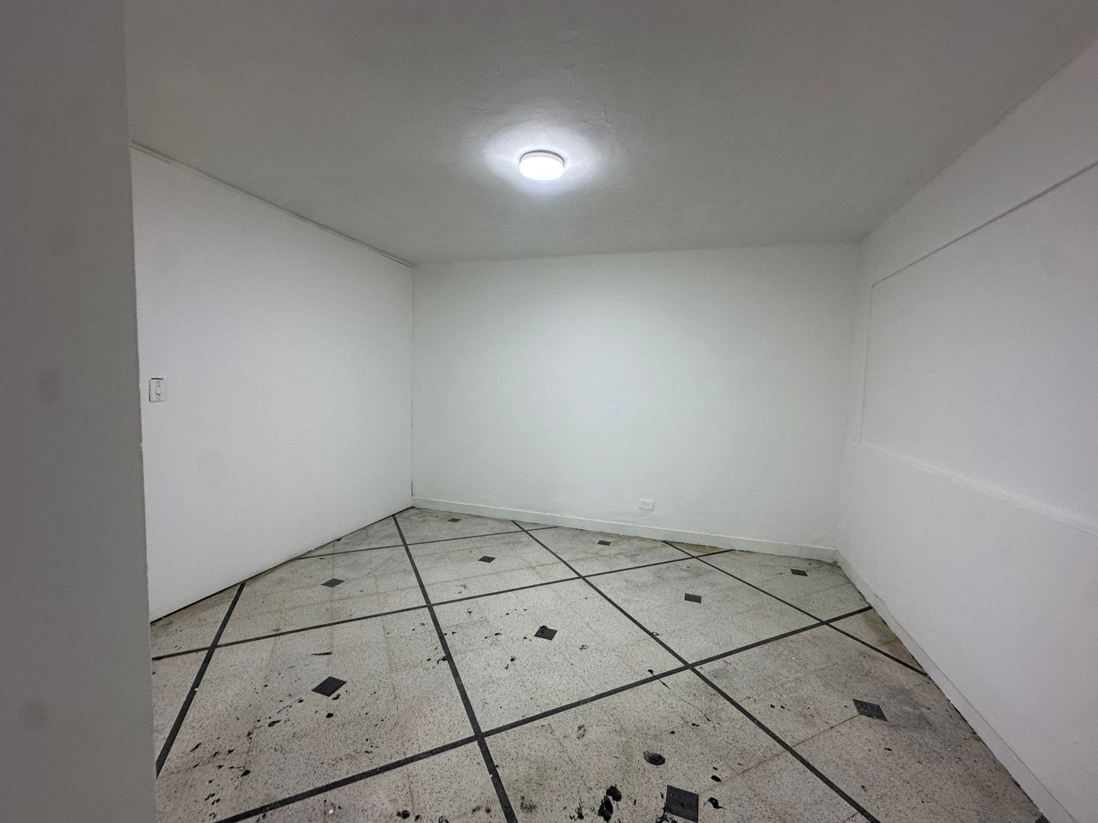 0 , 5 Rooms Rooms,2 BathroomsBathrooms,Local,En Arriendo,0,3836