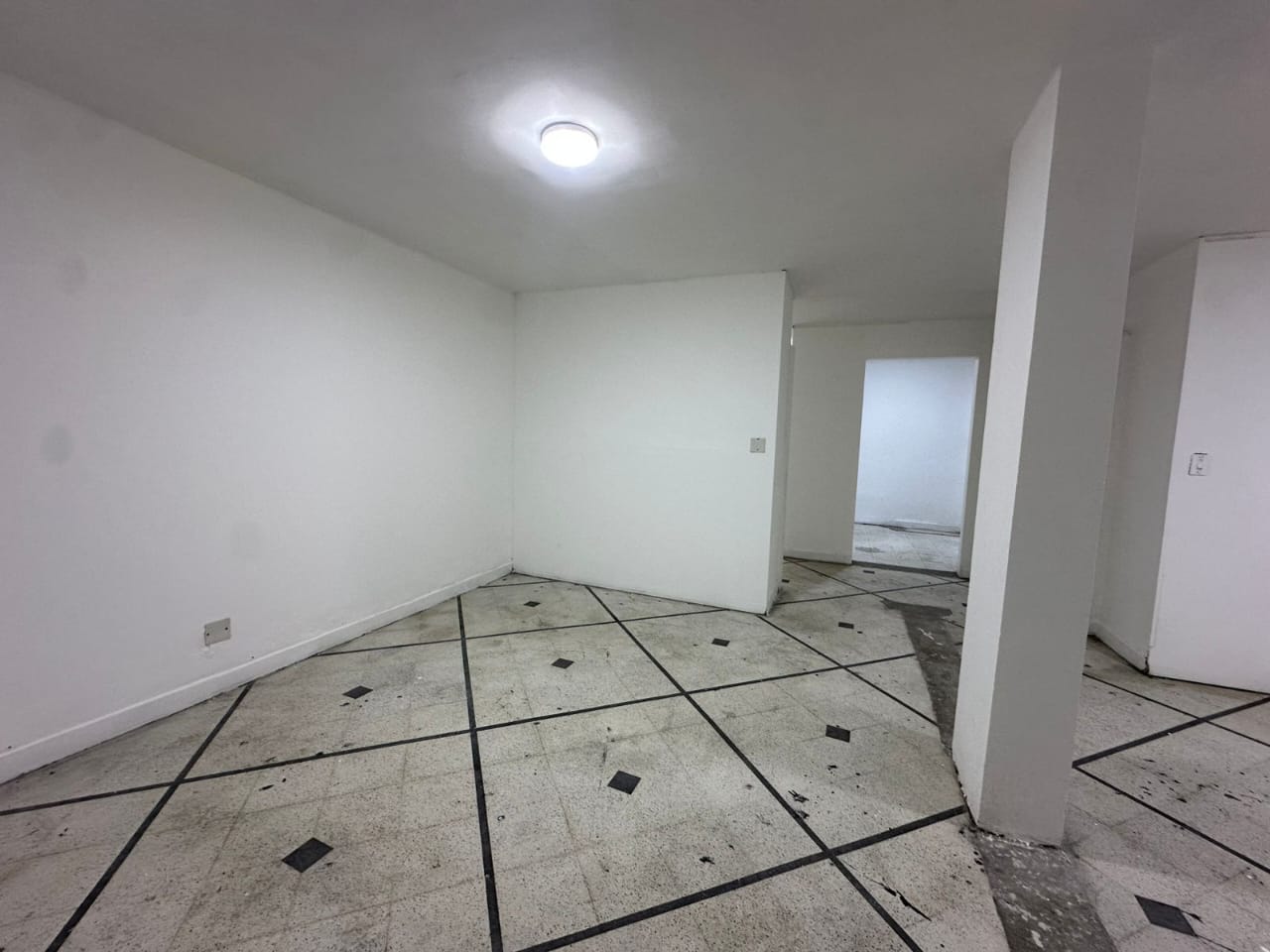 0 , 5 Rooms Rooms,2 BathroomsBathrooms,Local,En Arriendo,0,3836