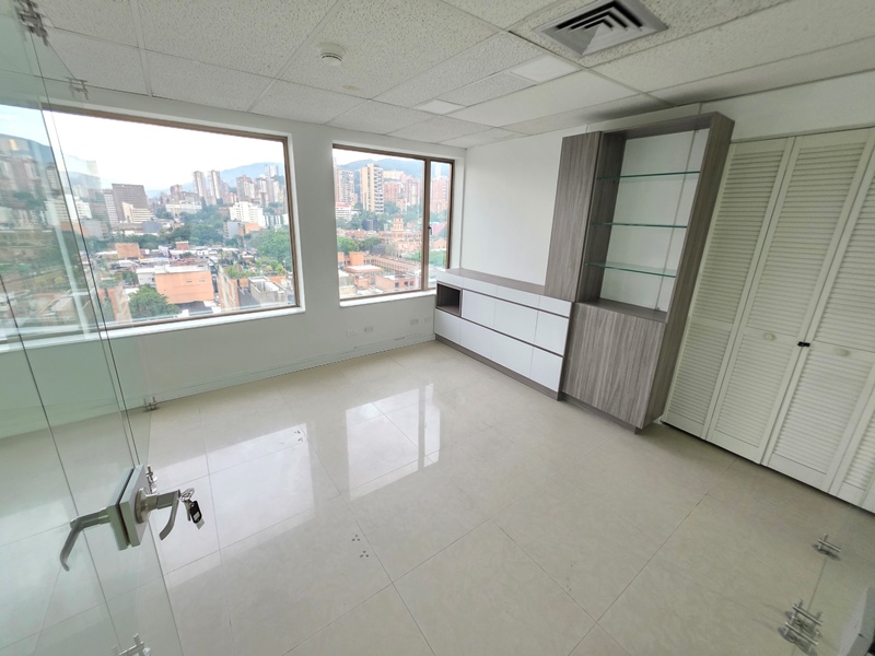 0 , 4 Rooms Rooms,1 BathroomBathrooms,Oficina,En Arriendo,0,3837