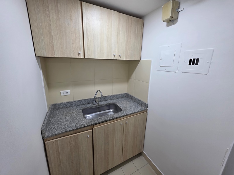 0 , 4 Rooms Rooms,1 BathroomBathrooms,Oficina,En Arriendo,0,3837
