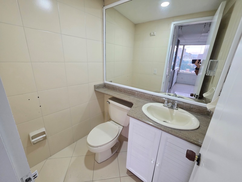 0 , 4 Rooms Rooms,1 BathroomBathrooms,Oficina,En Arriendo,0,3837