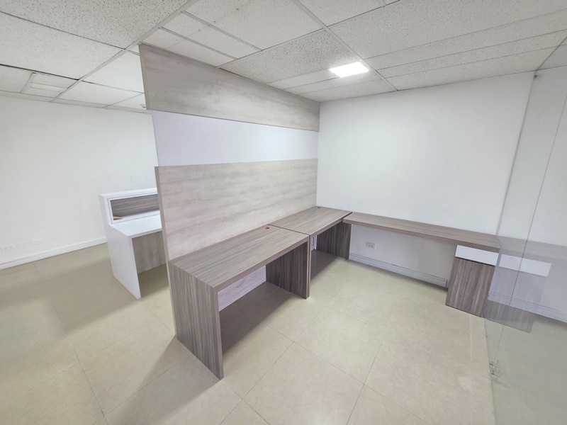 0 , 4 Rooms Rooms,1 BathroomBathrooms,Oficina,En Arriendo,0,3837