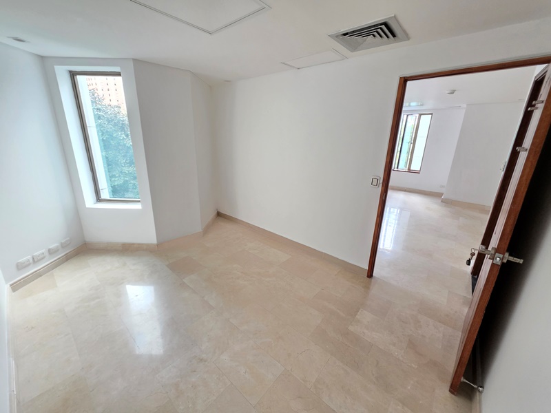 0 , 2 Rooms Rooms,2 BathroomsBathrooms,Oficina,En Arriendo,0,3840