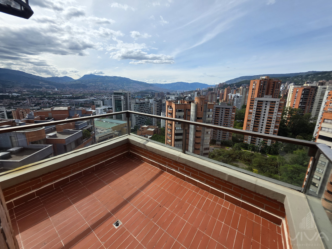 Apartamentos En Arriendo El Poblado - Los Balsos #2
