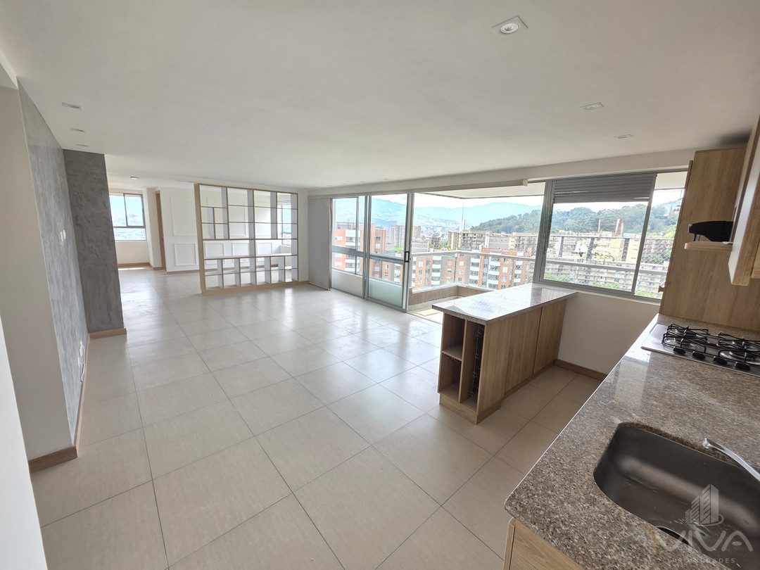 Apartamento En Arriendo Loma De San Julián - El Poblado