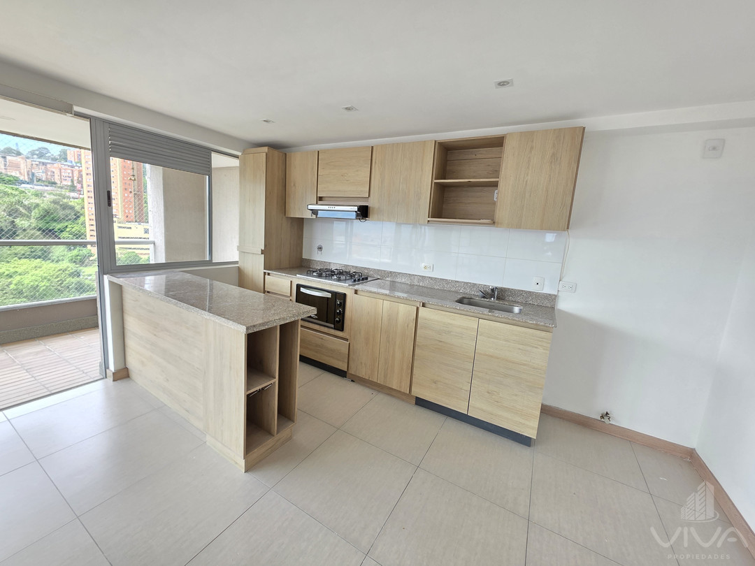 Apartamento En Arriendo Loma De San Julián - El Poblado