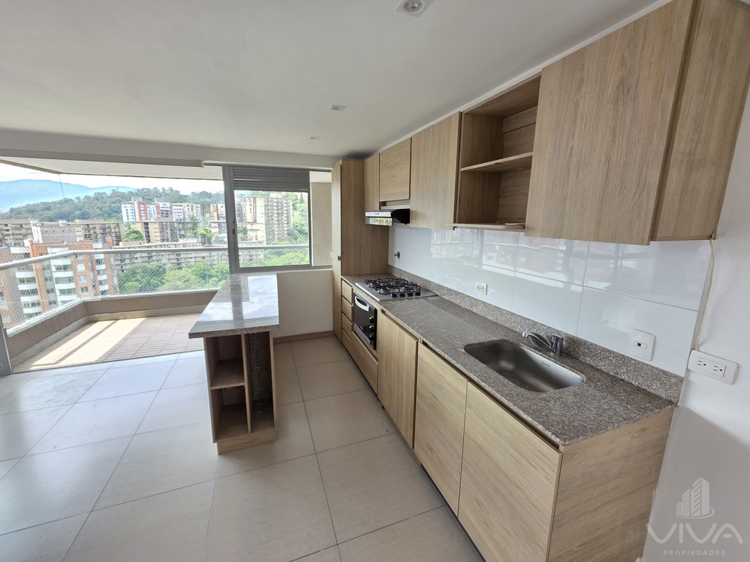 Apartamento En Arriendo Loma De San Julián - El Poblado