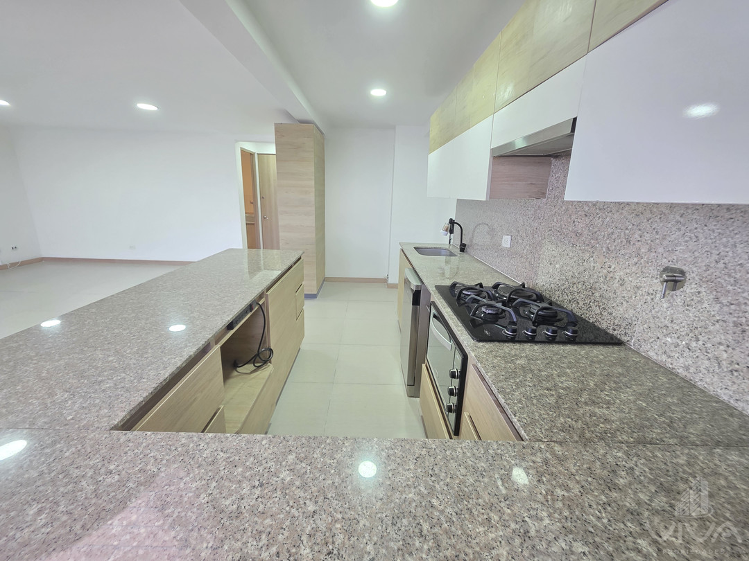 Apartamento En Arriendo Loma De San Julián - El Poblado