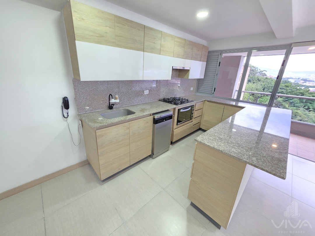 Apartamento En Arriendo Loma De San Julián - El Poblado